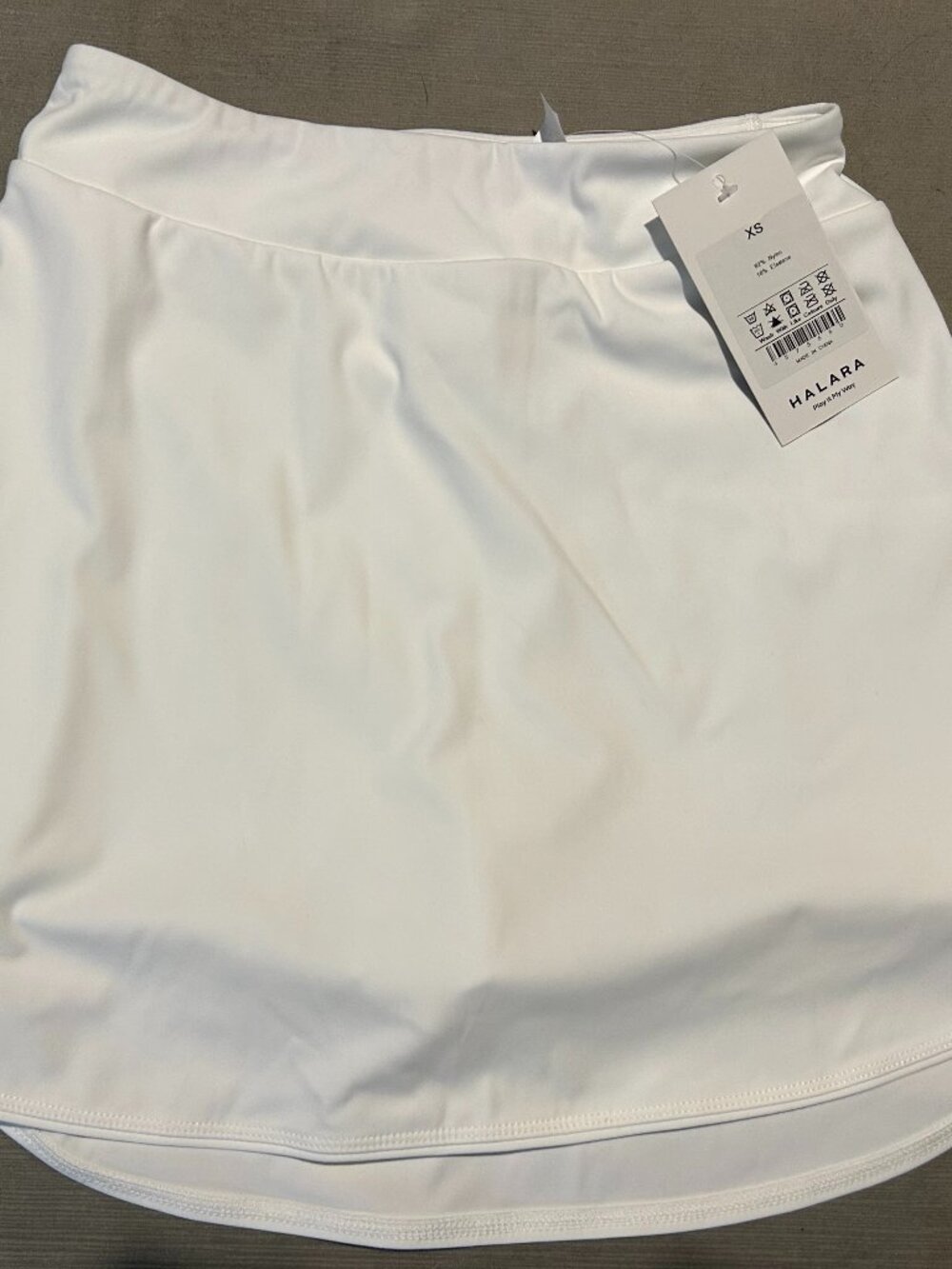 NWT HALARA Cloudful Crossover 2-in-1 Tennis Skort White Pockets Women XS